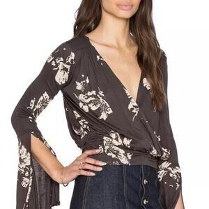 Free People Fiona Surplice Crop Top‎ with Open Bell Sleeves Women’s Size Small